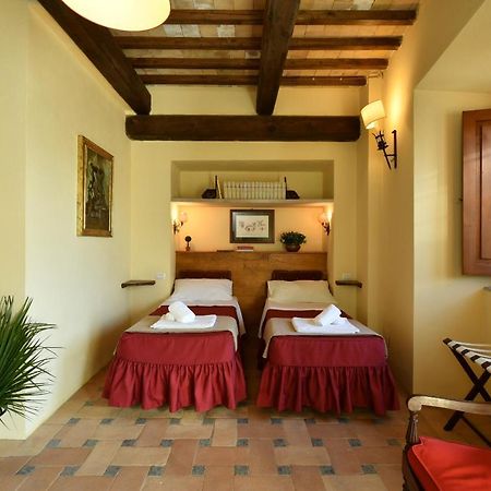 Отель Castello Costaguti Roccalvecce Экстерьер фото