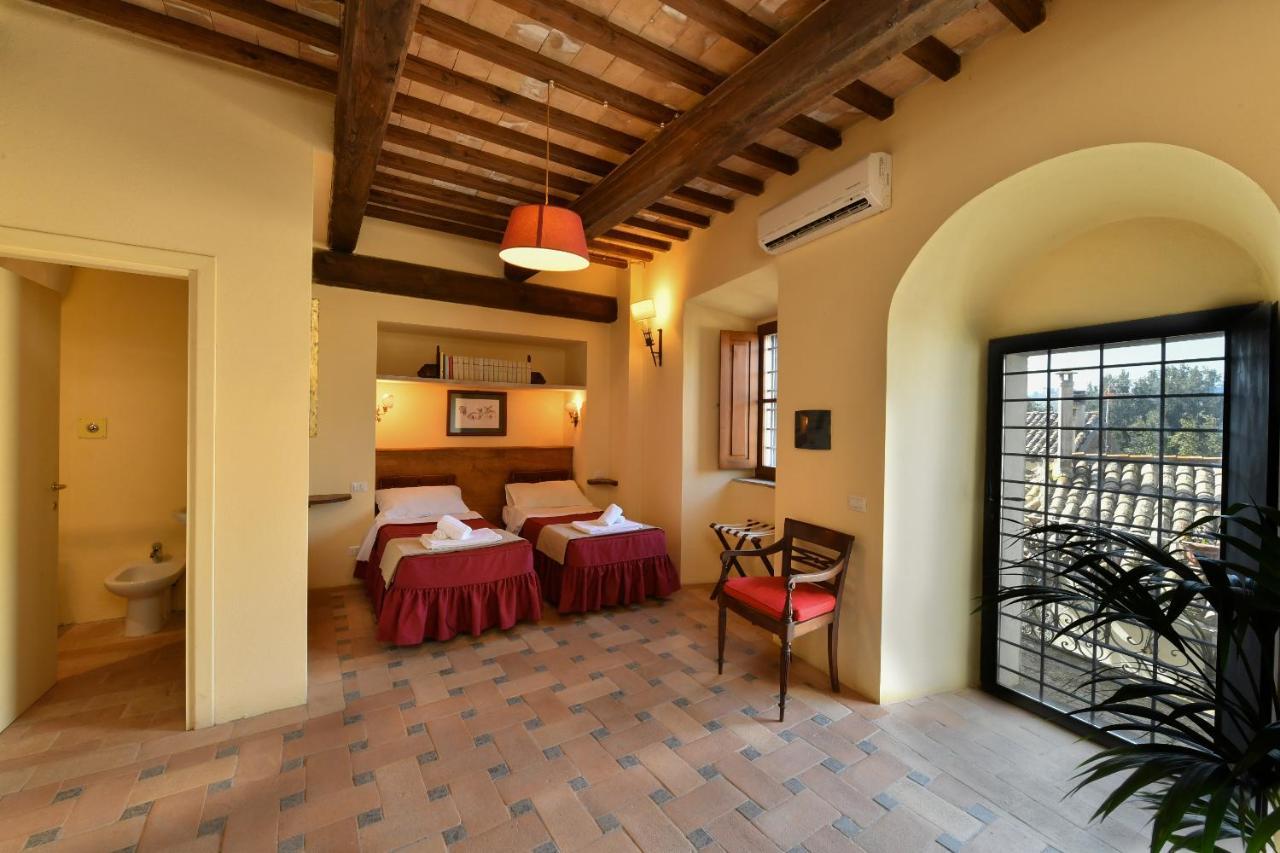 Отель Castello Costaguti Roccalvecce Экстерьер фото