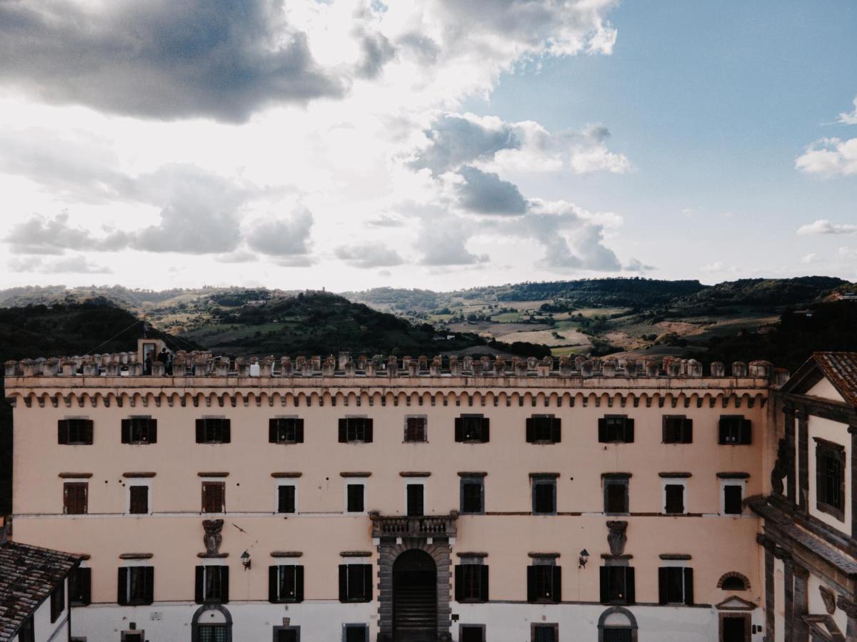 Отель Castello Costaguti Roccalvecce Экстерьер фото